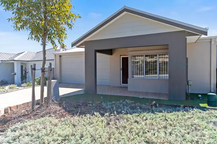 Second view of Homely house listing, 7 Montana Crescent, Alkimos WA 6038