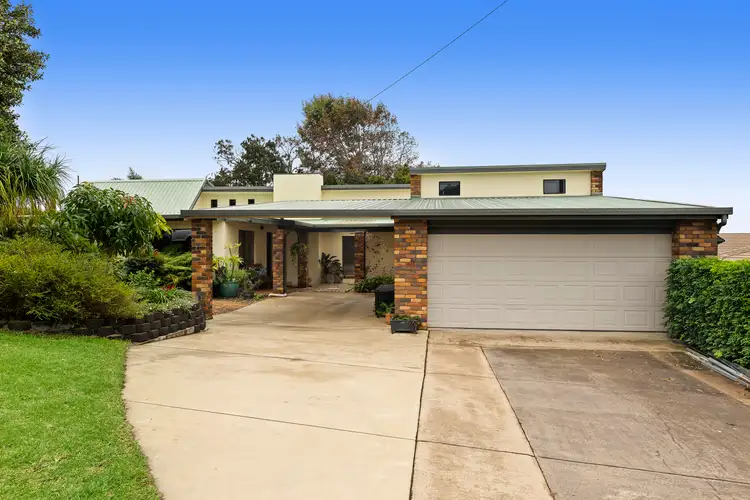 5 Lorna Court, Centenary Heights QLD 4350