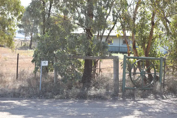 143 Deakin Road, Quorn SA 5433