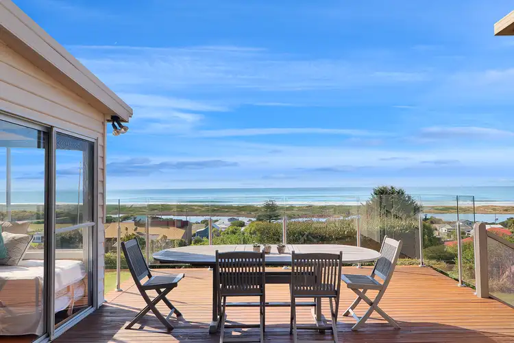 9-11 Thomas Street, Scamander TAS 7215