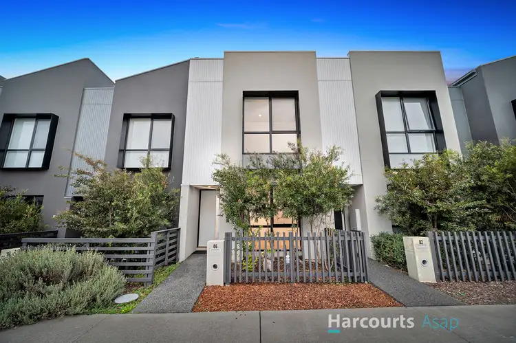 84 Hayton Park Boulevard, Cranbourne West VIC 3977