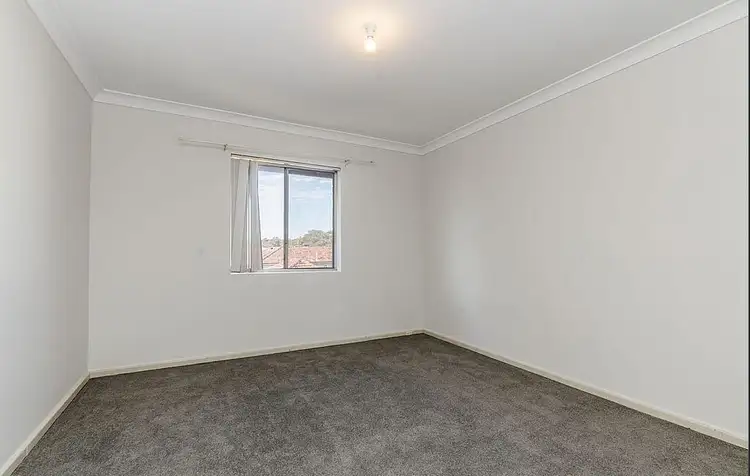 Seventh view of Homely flat listing, 10/4 Southend Road, Hamilton Hill WA 6163