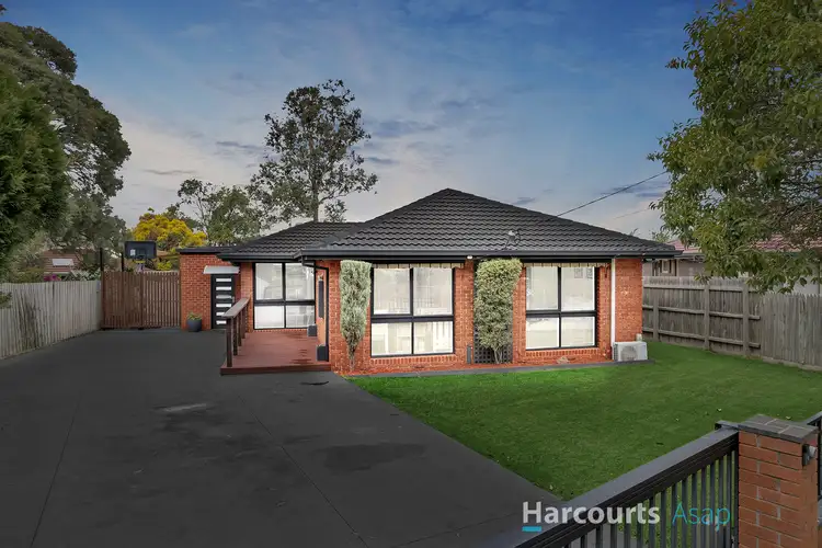9 Searle Court, Dandenong North VIC 3175