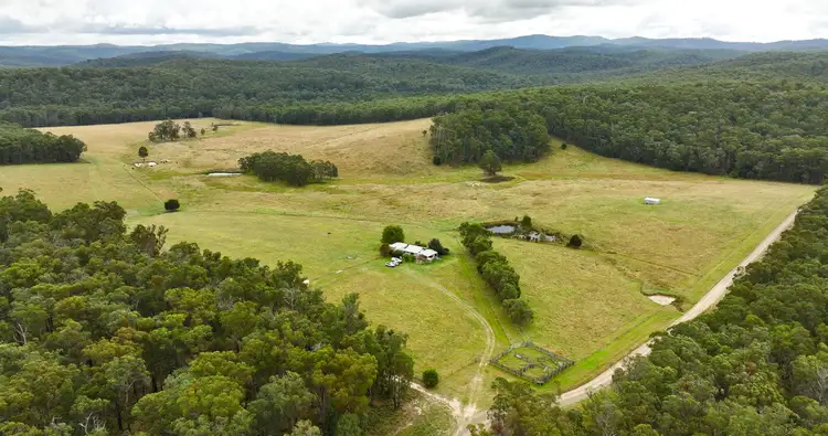205 Faulkner Spur Track, Bullumwaal VIC 3875