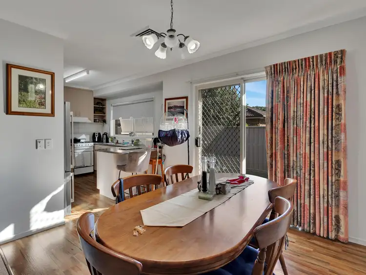 Third view of Homely townhouse listing, 2/5 Kathleen Court, Wangaratta VIC 3677