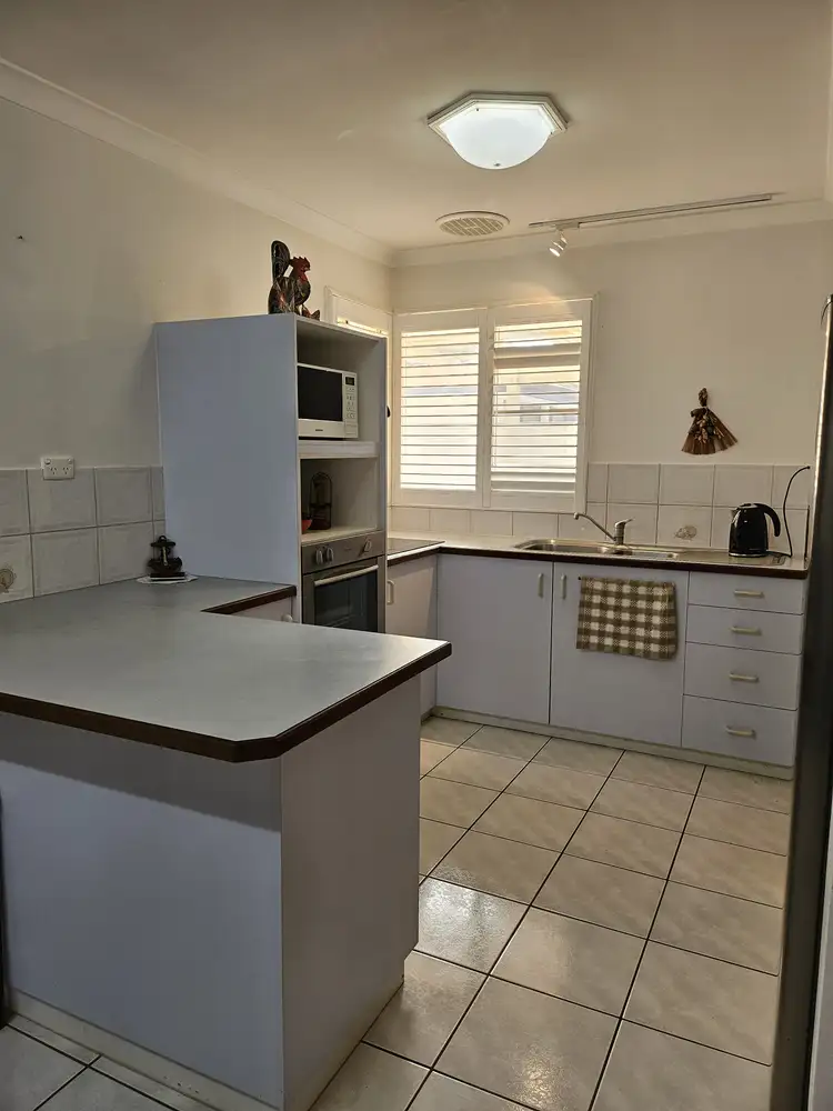 Sixth view of Homely house listing, 2 Mitchell Heights, Dongara WA 6525