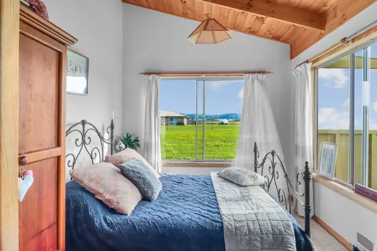 12 Tully Street, St Helens TAS 7216