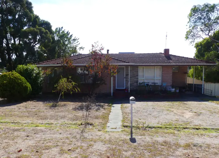 2 Seaton Villa Road, Manjimup WA 6258