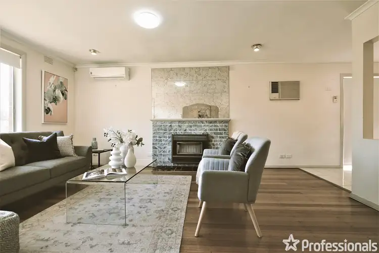 Fifth view of Homely house listing, 8 Greenridge Avenue, Narre Warren VIC 3805