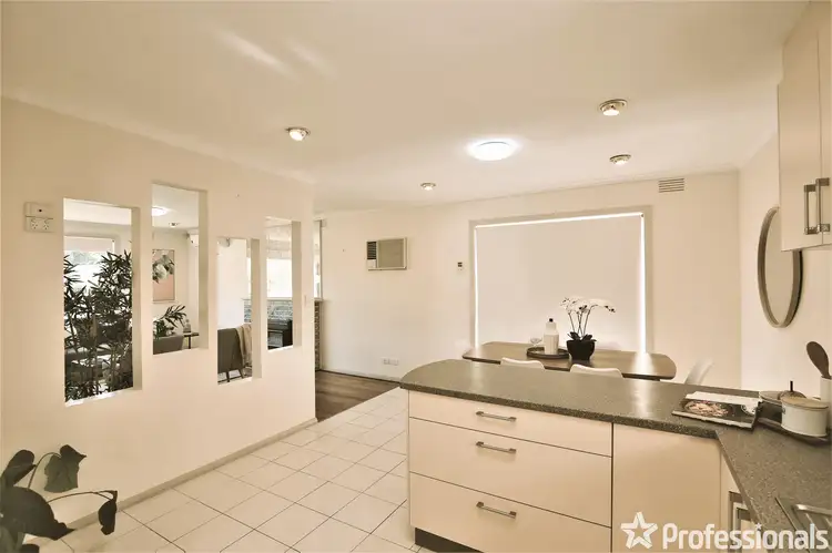 Sixth view of Homely house listing, 8 Greenridge Avenue, Narre Warren VIC 3805