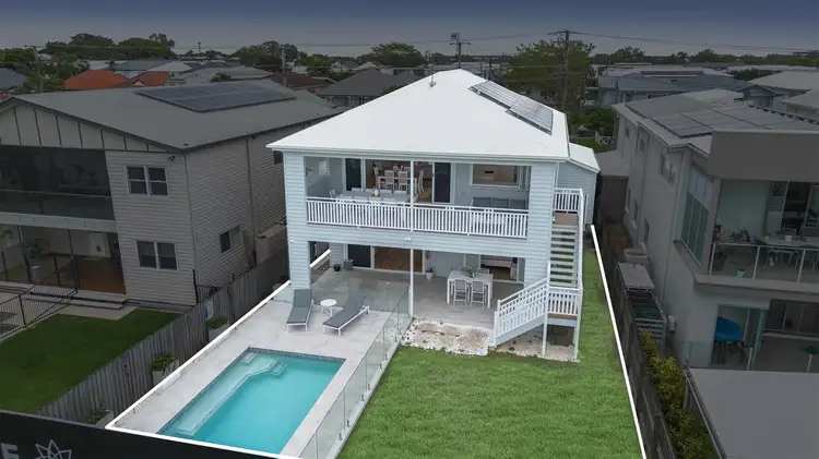 57 Raceview Ave, Hendra QLD 4011