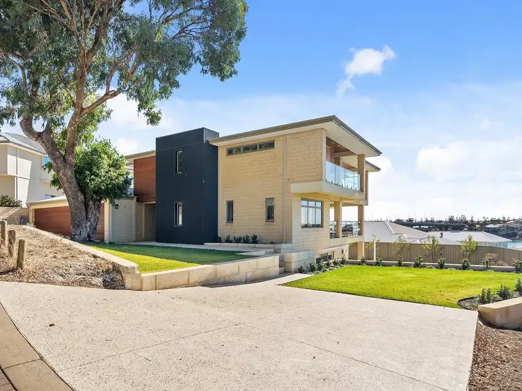 Sixth view of Homely house listing, 2 Enchantress Lane, Dawesville WA 6211
