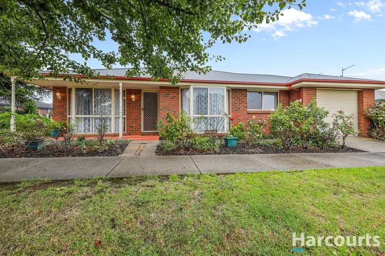 2 Rees Close