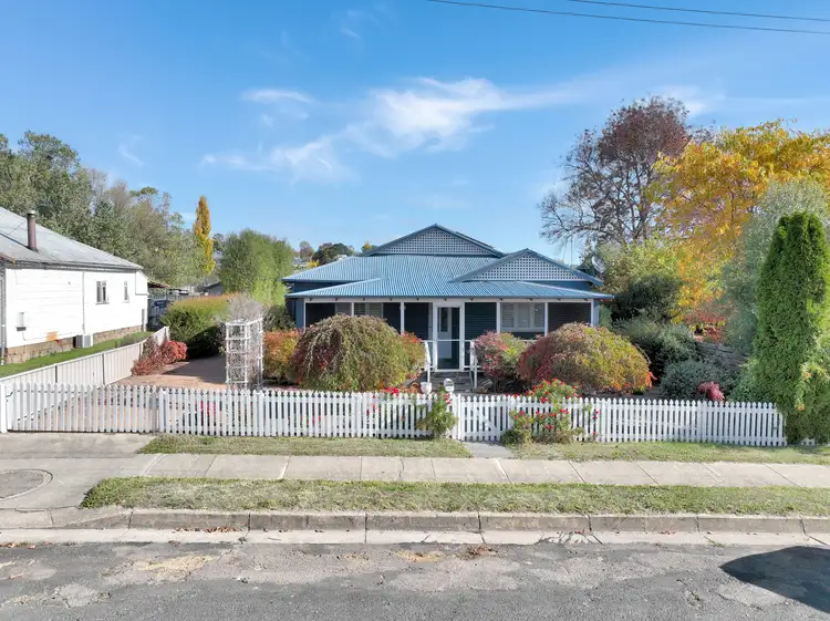 86 Caveat Street, Bombala NSW 2632