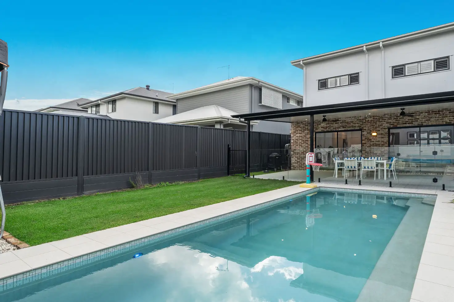 Main view of Homely house listing, 10 Ladbroke Street, Wakerley QLD 4154