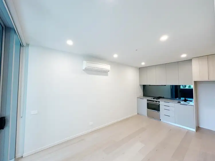 8 Elgin St