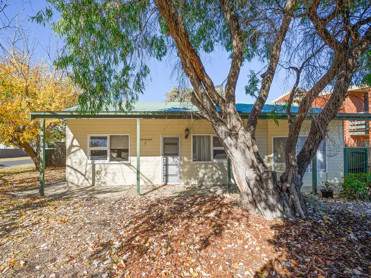 8 Palmer Street
