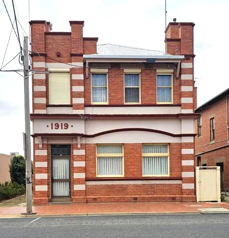 83 Woods Street