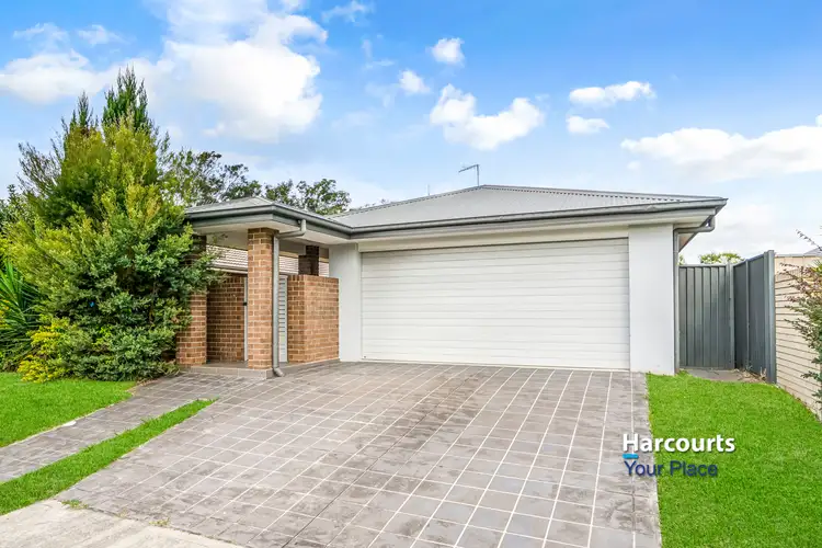 8 Brunswick Circuit, Ropes Crossing NSW 2760