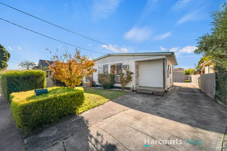 75 Oakwood Avenue, Noble Park North VIC 3174