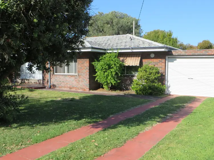 3 Hale Street