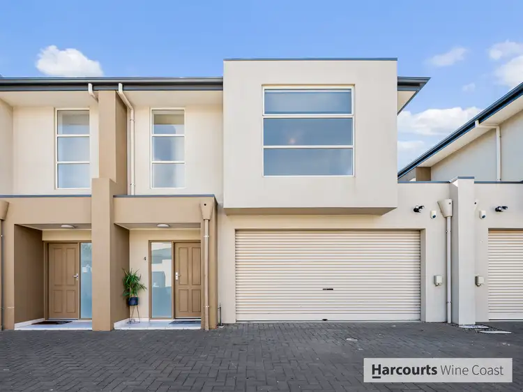 33 Harvey Crescent