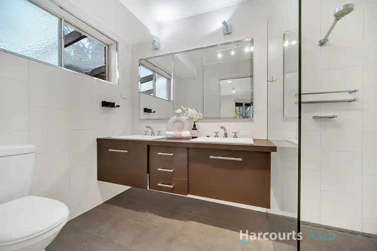 Seventh view of Homely house listing, 7 Jennifer Court, Narre Warren VIC 3805