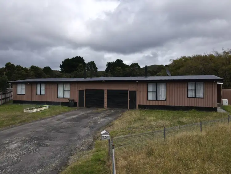 35 Counsel St, Zeehan TAS 7469