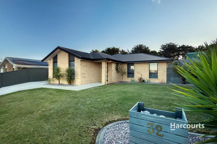 32 Nairana Avenue, Shorewell Park TAS 7320