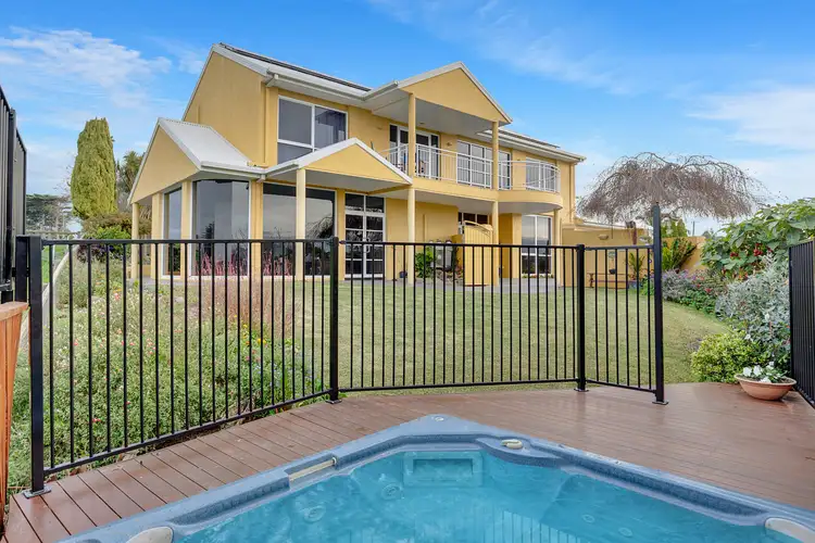 8 Scarlett Close, Leongatha VIC 3953