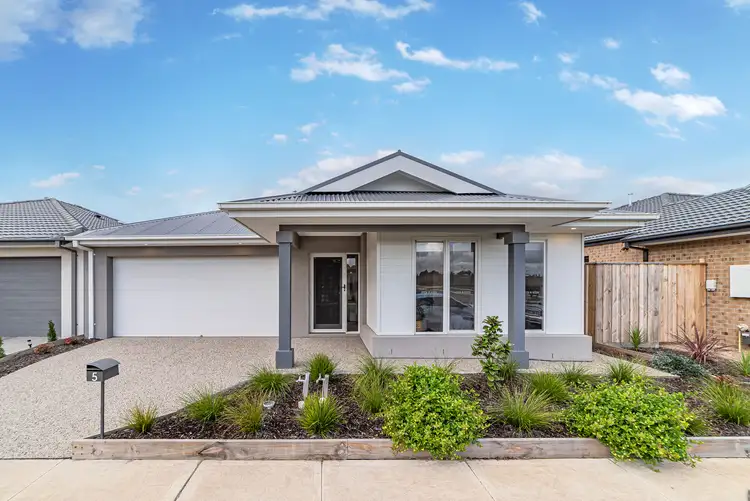 5 Mirium Street