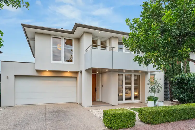 8 Vasileff Road