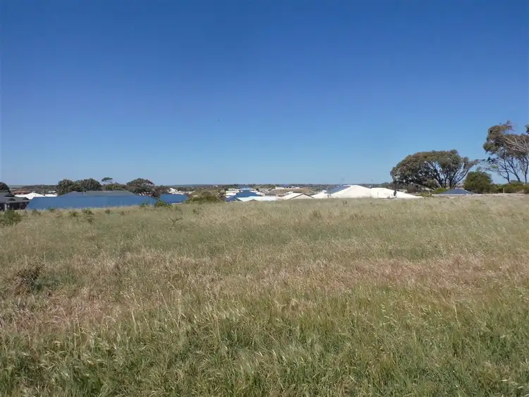 25 Pearse Road, Port Denison WA 6525