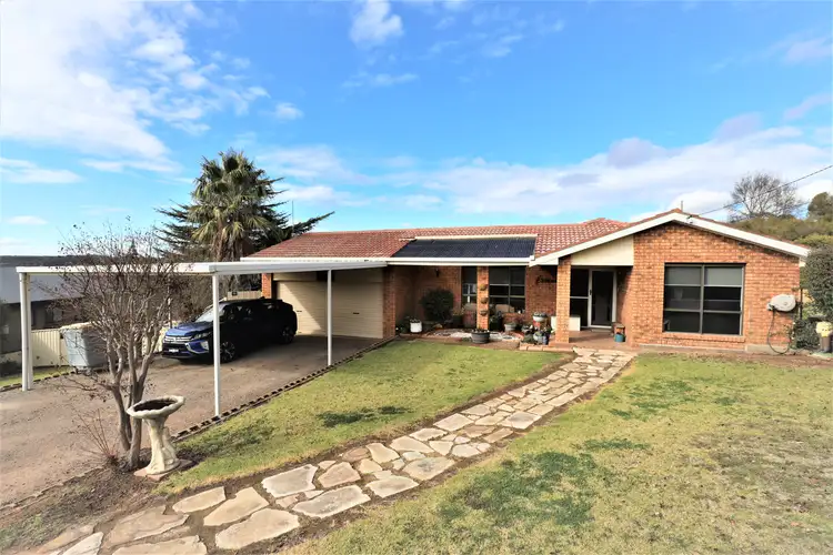17 Donaldson Street, Cootamundra NSW 2590
