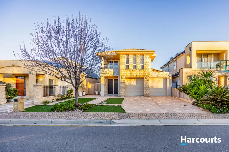 5 Lucknow Close,, Kidman Park SA 5025