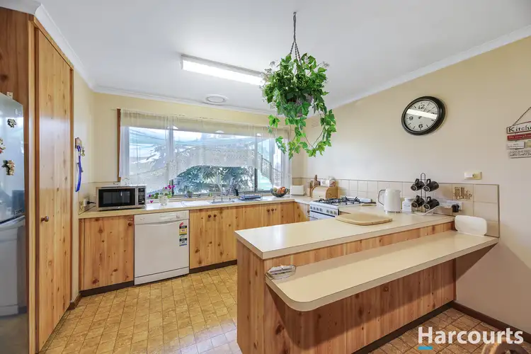 Third view of Homely unit listing, 2/5 Kimberley Court, Warragul VIC 3820