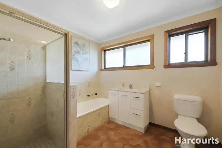 Sixth view of Homely unit listing, 2/5 Kimberley Court, Warragul VIC 3820