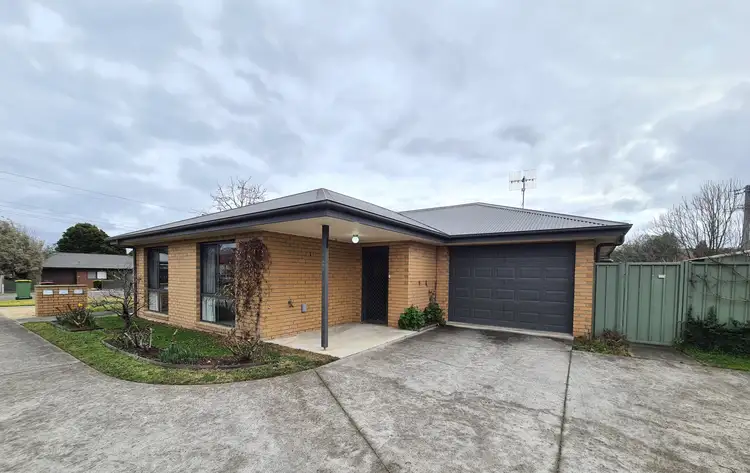Main view of Homely unit listing, 2/17 Shamrock, Alexandra VIC 3714