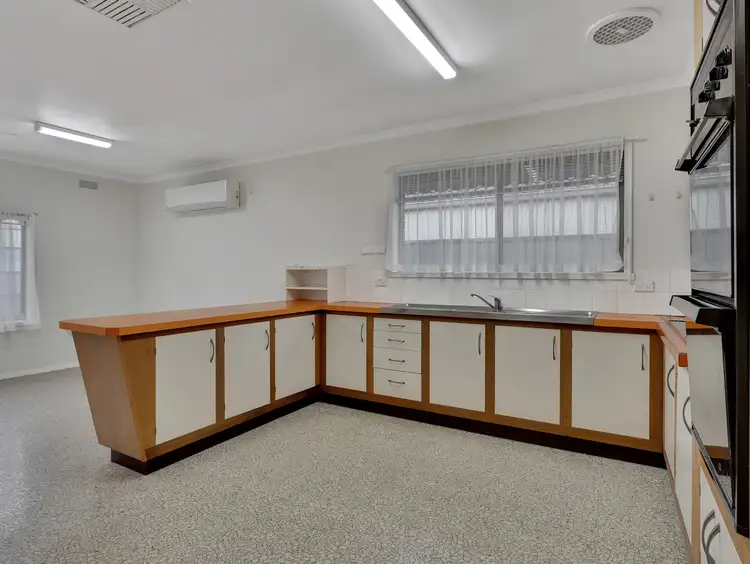 Third view of Homely house listing, 5 Cooba Court, Wangaratta VIC 3677