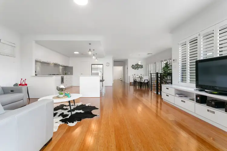 3A Hurst Street
