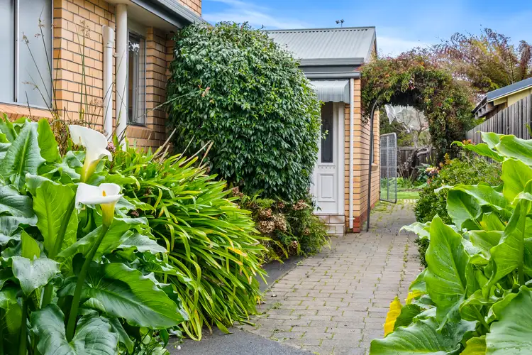 2/145 Clarence Street, Howrah TAS 7018