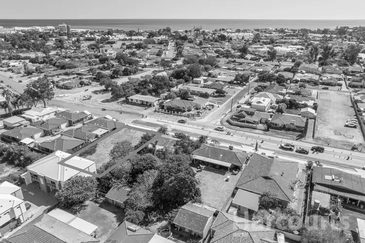 29 Peel Street, Mandurah WA 6210