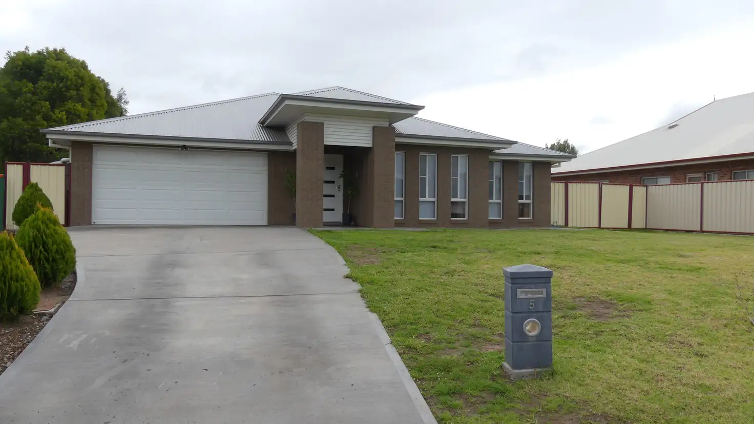 Main view of Homely house listing, 5 Azar Place, Warren NSW 2824