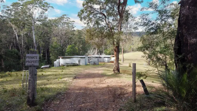 1810 The River Road, Brooman NSW 2538