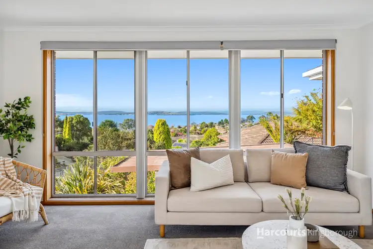 34 Woodlands Drive, Blackmans Bay TAS 7052