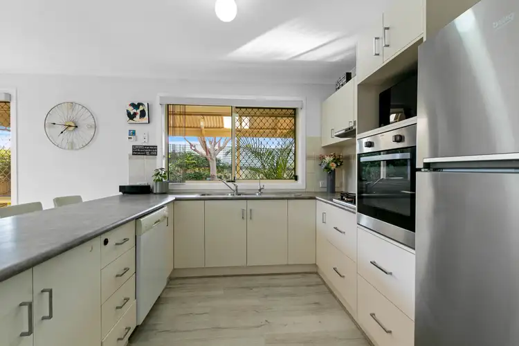 Sixth view of Homely house listing, 2 Redwood Close, Noarlunga Downs SA 5168