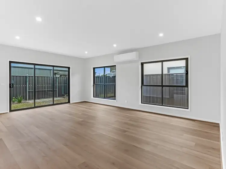 Fourth view of Homely house listing, 2/20 Sarakos Circuit, Wangaratta VIC 3677