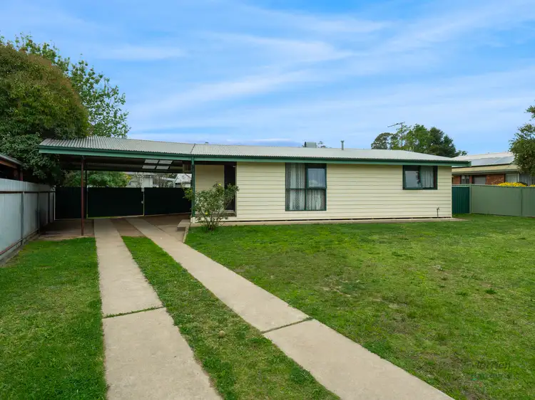 1 Charman Avenue