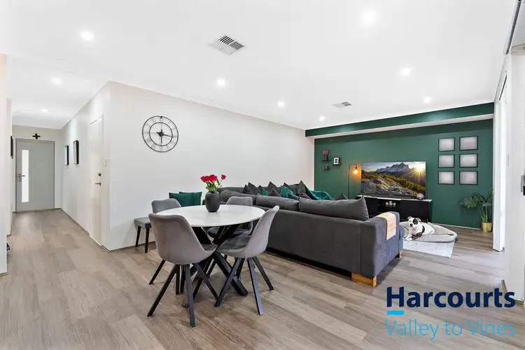 11 Aqualate Ave, Aveley WA 6069