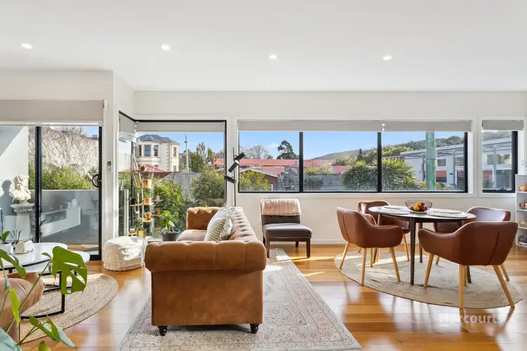 2/207A Campbell Street, North Hobart TAS 7000